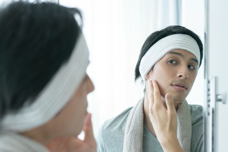 ほくろがあるとフラッシュ脱毛はNG?ほくろが消えるって本当?そんな悩みを徹底解説